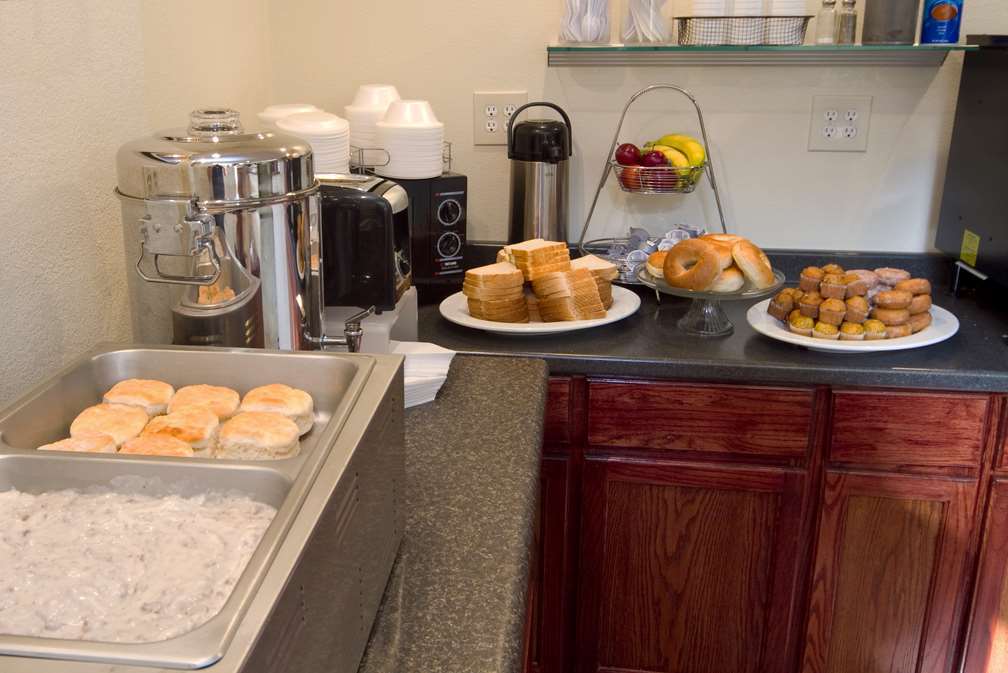 Magnuson Hotel Virginia Beach Restoran fotoğraf